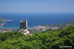 Marina di Campo: Kirche von San Giovanni